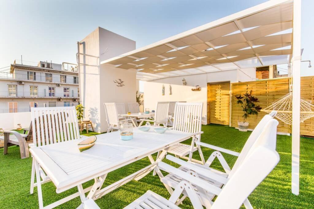 Neoclassical Flat With 2 Bedrooms In Piraeus Exterior photo
